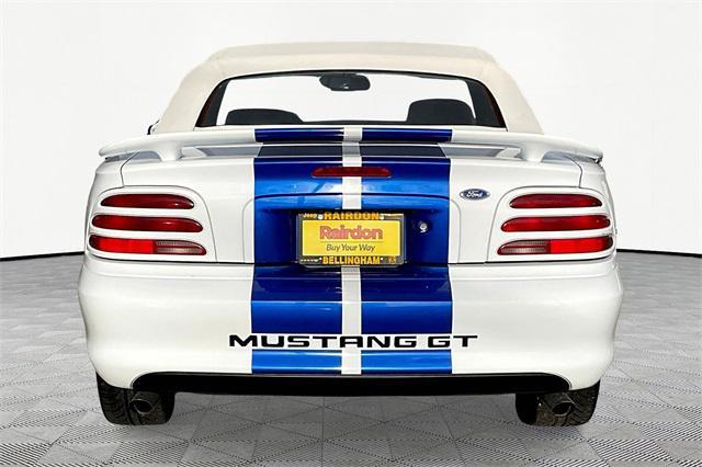 1995 ford mustang gt
