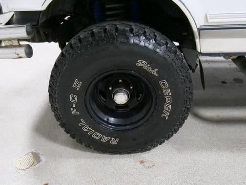1993 ford bronco in secaucus, new jersey