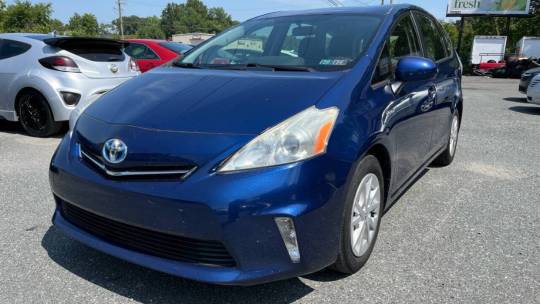 2014 Toyota Prius v (+)