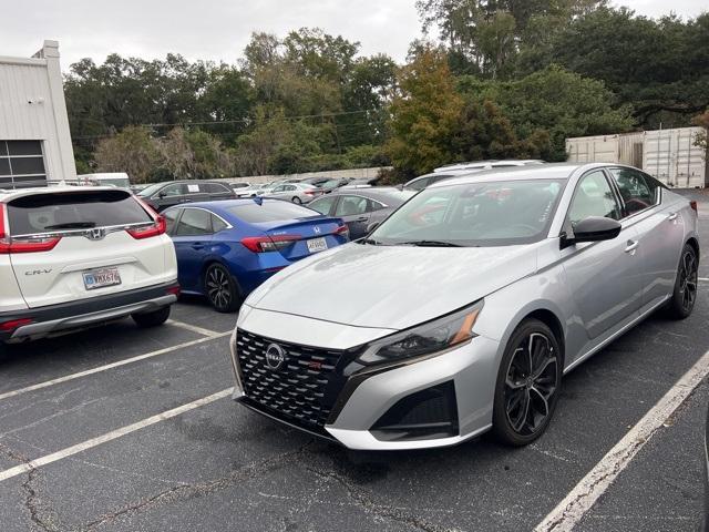 2023 nissan altima 2.5 sr