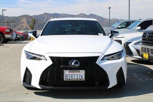 2021 lexus is 350