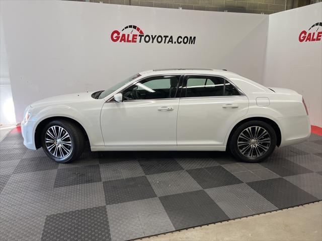 2013 chrysler 300 s