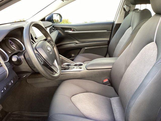2021 toyota camry hybrid le