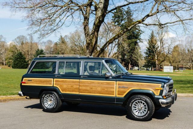 1989 jeep grand wagoneer classic