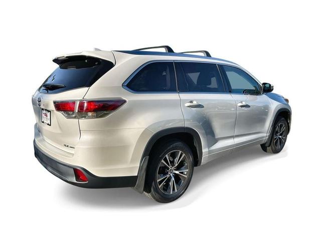 2016 toyota highlander xle
