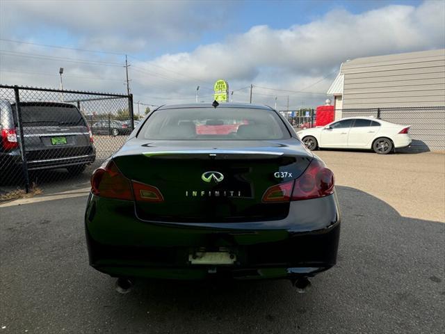 2011 infiniti g37x base