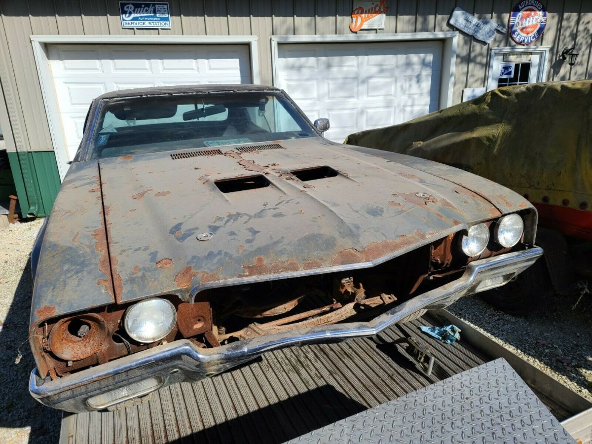 1970 buick skylark gs 455 original silver/black top and bucket seat interior