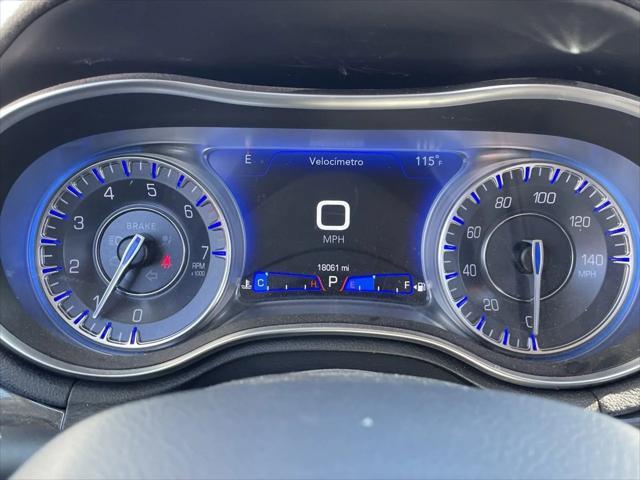 2022 chrysler 300 touring