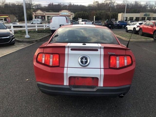 2010 ford mustang base