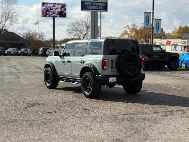 2022 ford bronco base