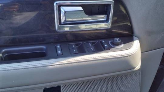 2017 lincoln navigator select