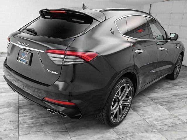 2022 maserati levante modena