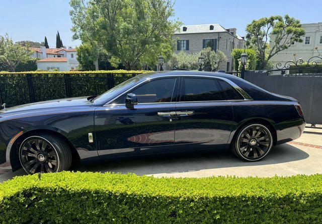 2022 rolls-royce ghost sedan