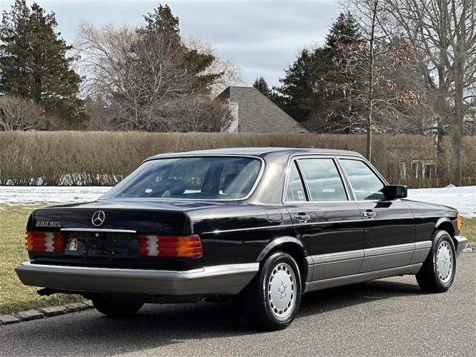 1987 mercedes-benz 560sel in southampton, new york