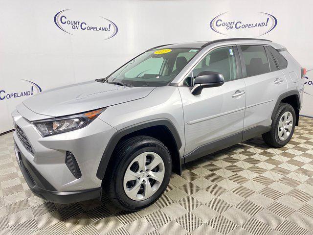 2021 toyota rav4 le