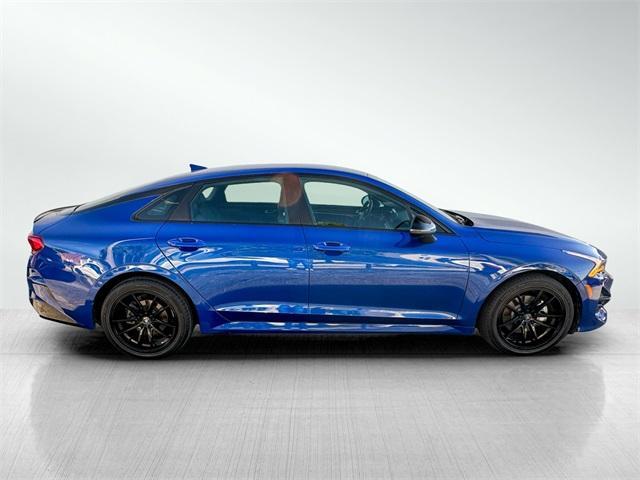 2022 kia k5 gt-line