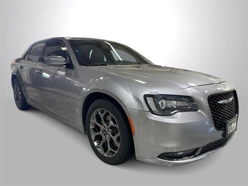 2017 chrysler 300