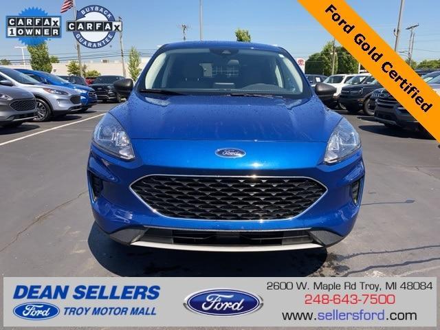 2022 ford escape se