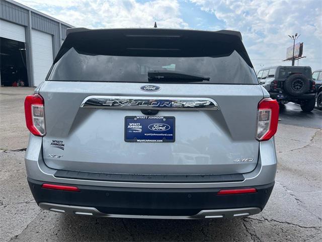 2022 ford explorer xlt