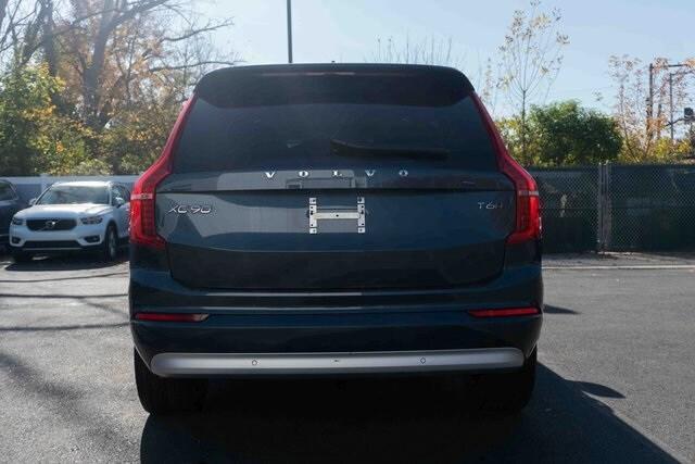 2022 volvo xc90 t6 momentum 7 passenger