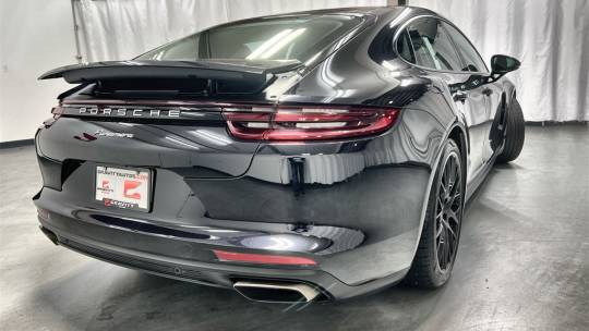 2018 Porsche Panamera
