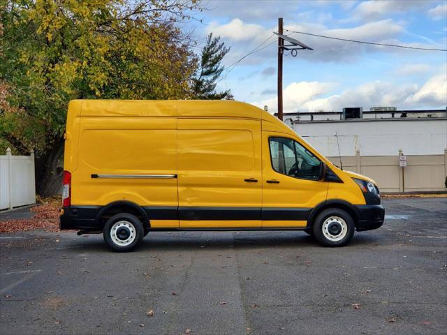 2020 ford transit-250 base