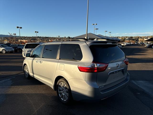 2015 toyota sienna limited