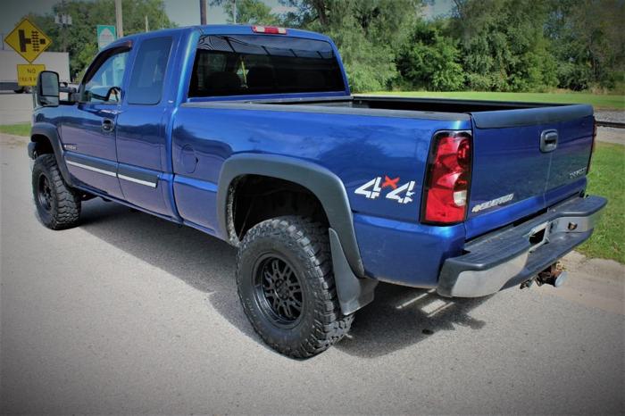 used 2004 chevrolet silverado 2500 4x4 extended cab la crescent, mn 55947 for sale in dresbach, minnesota