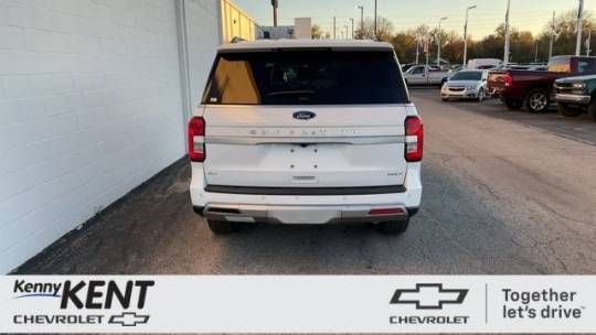 2022 ford expedition max xlt