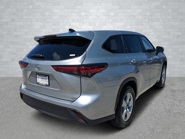 2023 toyota highlander le