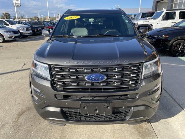 2017 ford explorer xlt