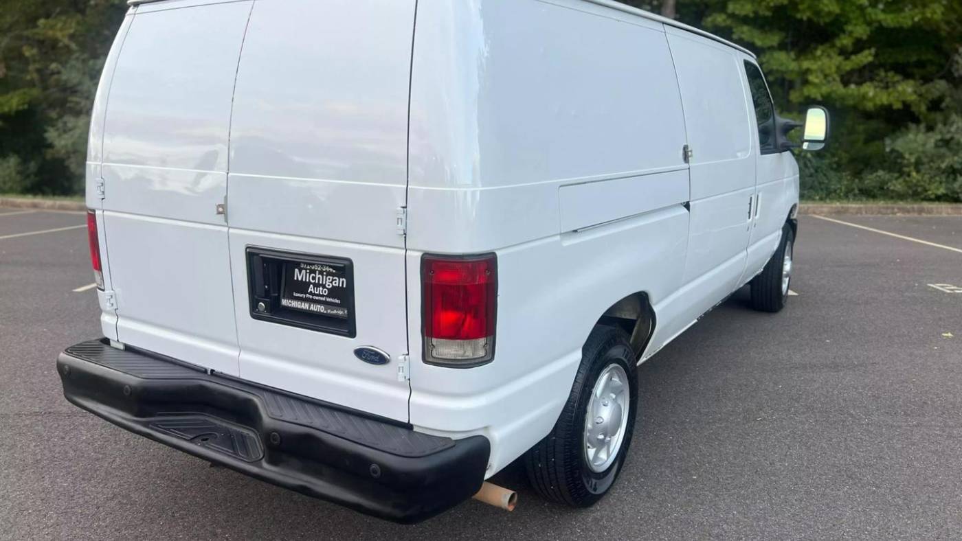 2012 ford e-series e-150