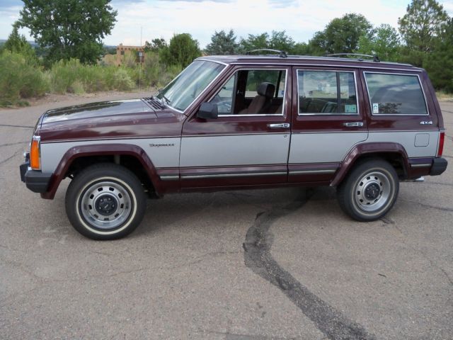 classic jeep cherokee wagoneer