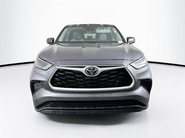 2022 toyota highlander l