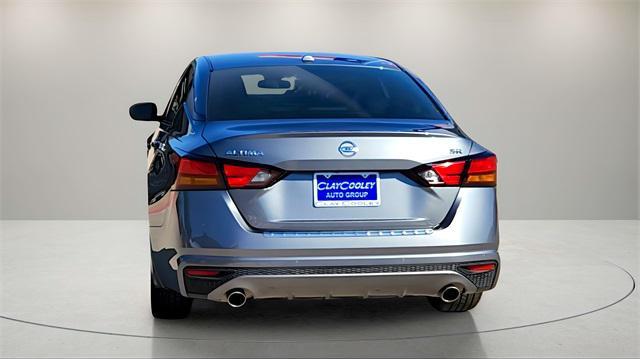 2022 nissan altima sr fwd