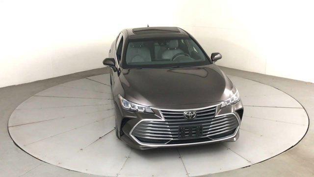 2019 toyota avalon xle