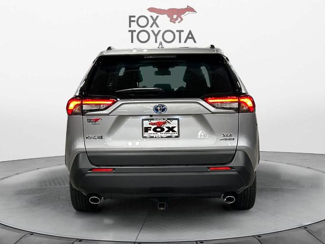 2022 toyota rav4 hybrid xle premium