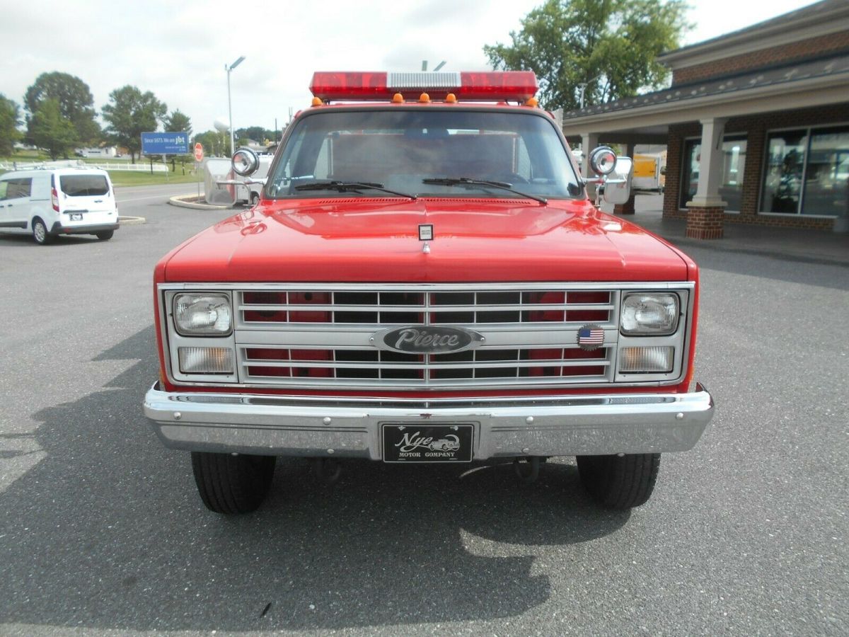 1988 chevrolet v30 custom deluxe mini pumper fire truck only 10k miles! clean!!!
