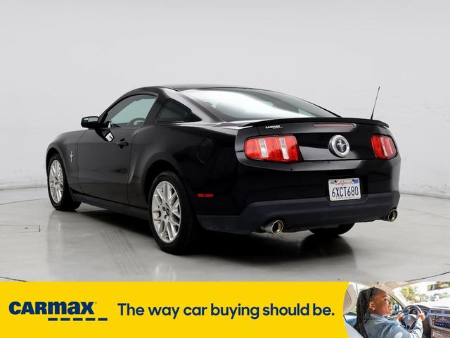 2012 ford mustang premium