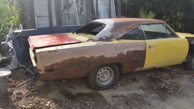 1970 plymouth superbird a13 v code 4 speed superbird mopar barnfind dana 60!!!!!