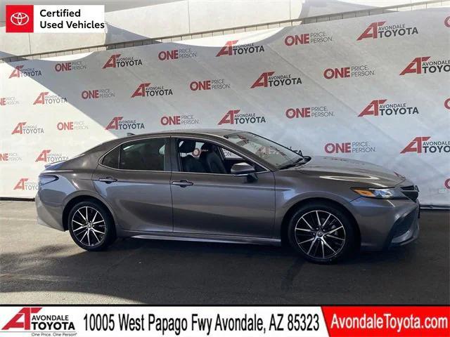 2022 toyota camry se