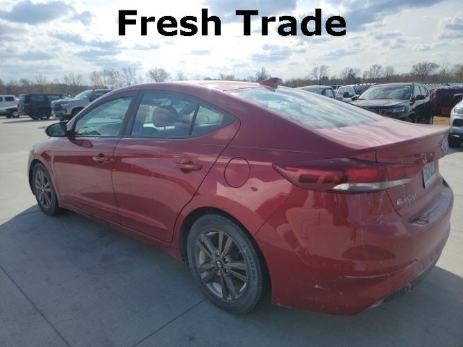 used 2017 hyundai elantra se