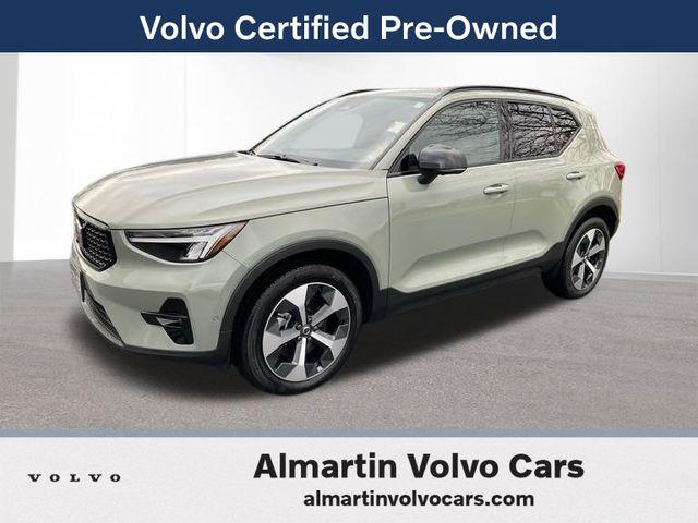 2023 volvo xc40 b5 awd plus dark