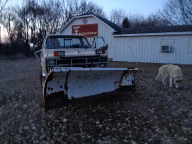 1984 k2500 diesel with 8600 blizzard snow plow