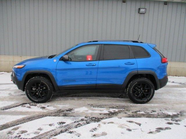 used 2017 jeep cherokee 4wd trailhawk cadillac, mi 49601 for sale in cadillac, michigan