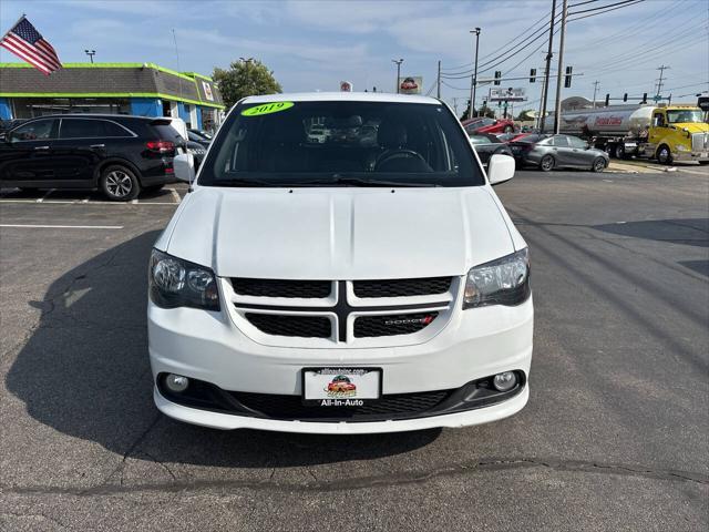 2019 dodge grand caravan gt
