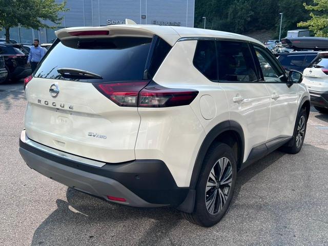 2021 nissan rogue sv