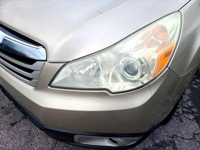 2010 subaru outback 2.5 i premium