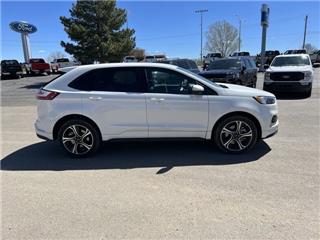 2023 Ford Edge st