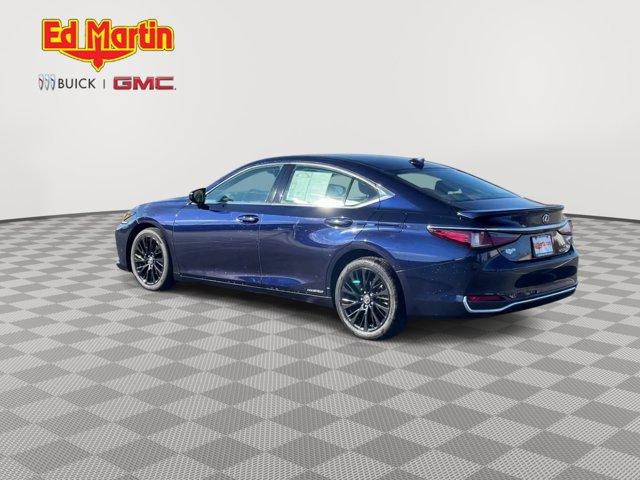 2021 lexus es 300h base